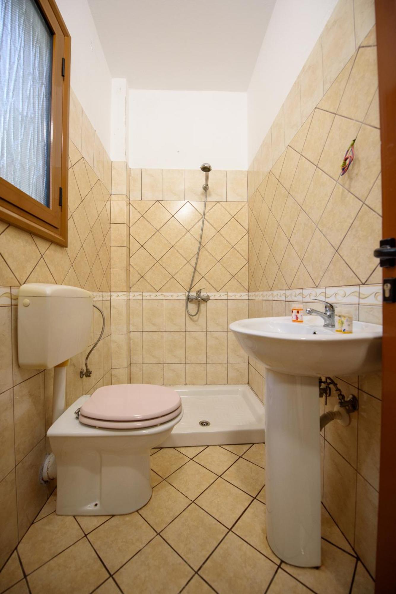 Olivium Rooms Vlorë Exterior foto
