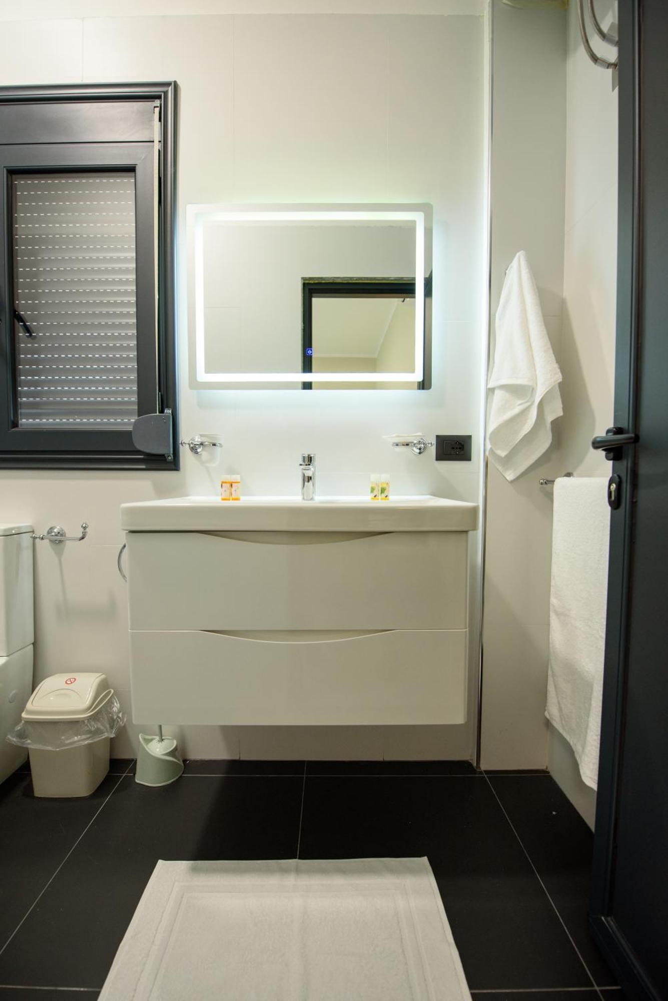 Olivium Rooms Vlorë Exterior foto