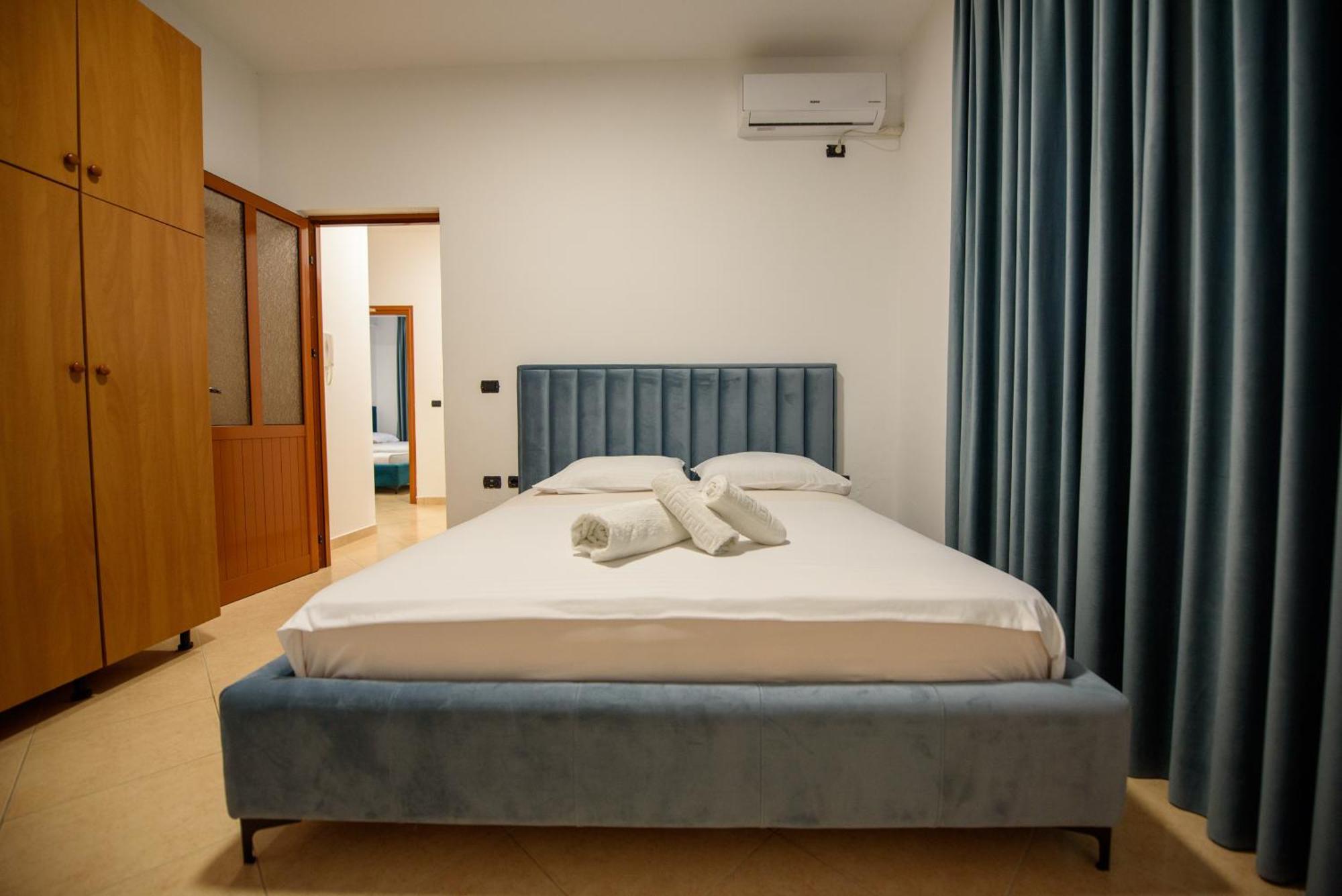 Olivium Rooms Vlorë Exterior foto